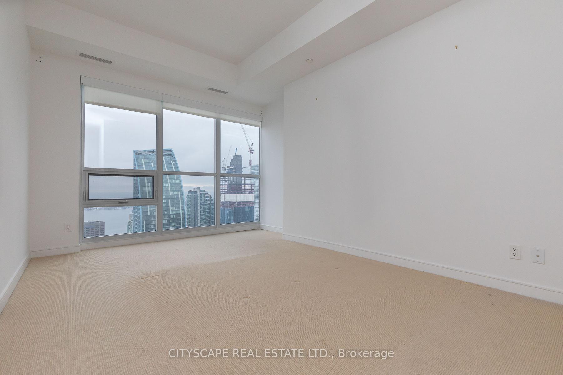 Photo 8 of Unit 5006, 88 Scott Street, Toronto, Church-Yonge Corridor — HOMEH