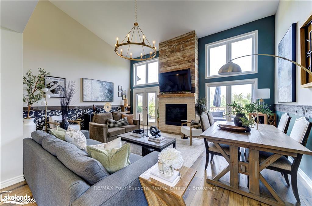 Photo 14 of 2 Spooner Crescent, Collingwood — HOMEH