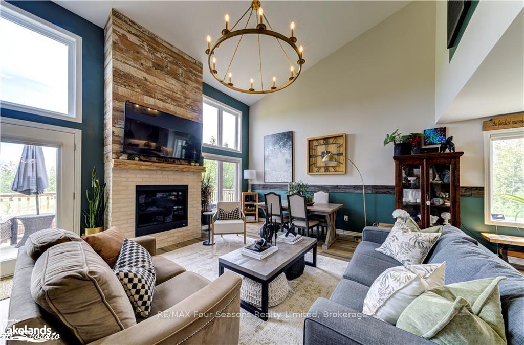 Photo 15 of 2 Spooner Crescent, Collingwood — HOMEH