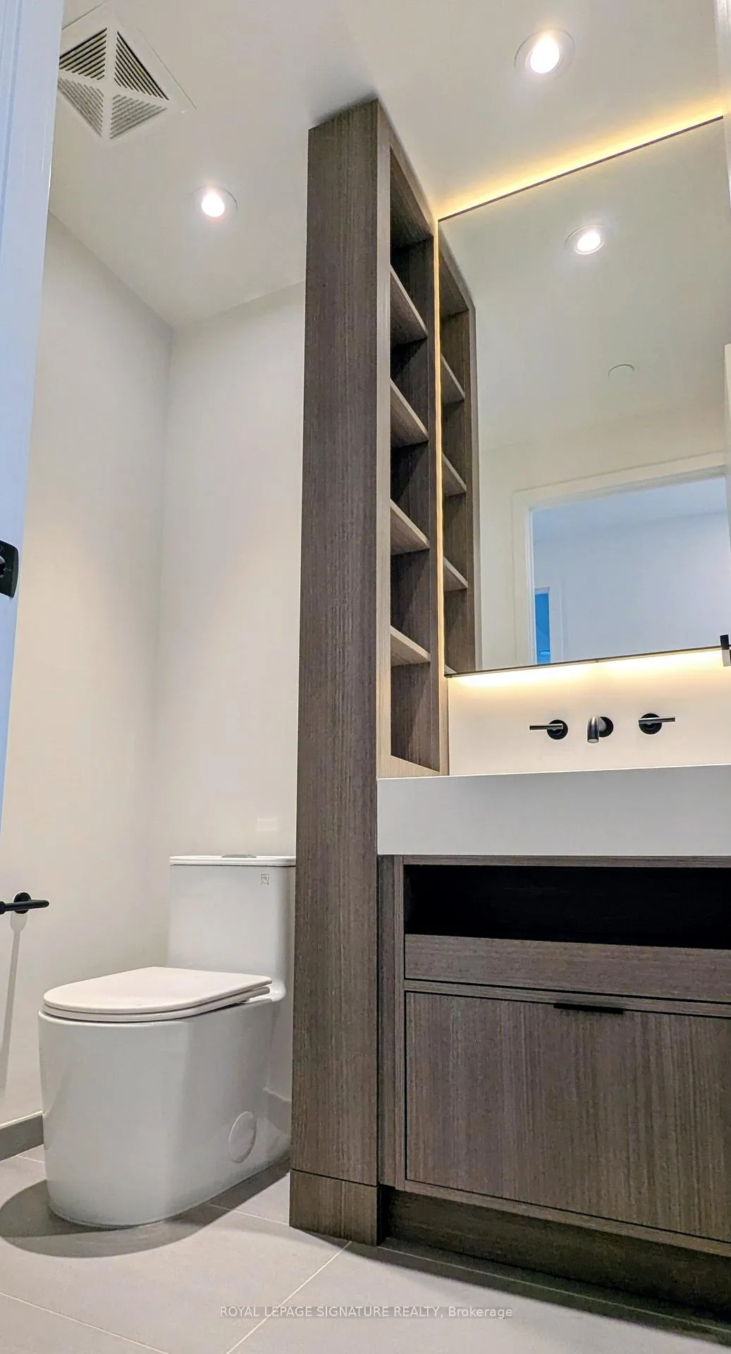 Photo 29 of Unit 1706, 55 Charles Street E, Toronto, Church-Yonge Corridor — HOMEH