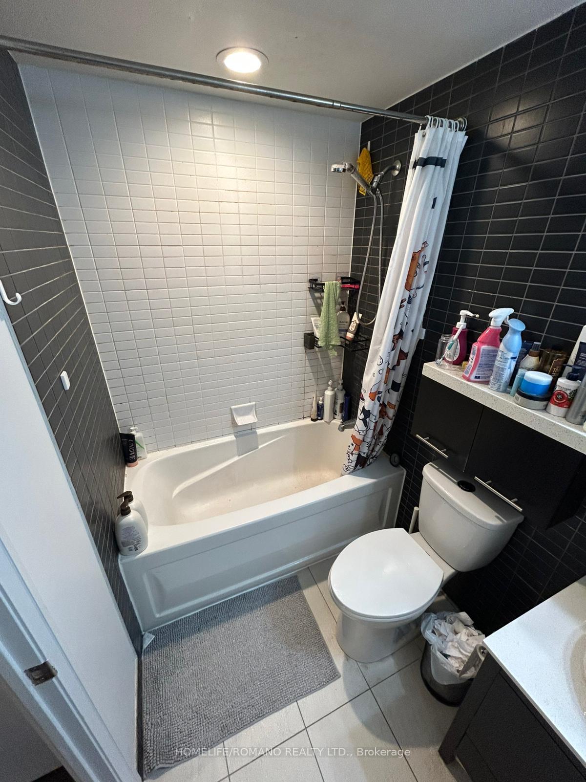Photo 8 of Unit 3001, 25 Carlton Street, Toronto, Church-Yonge Corridor — HOMEH
