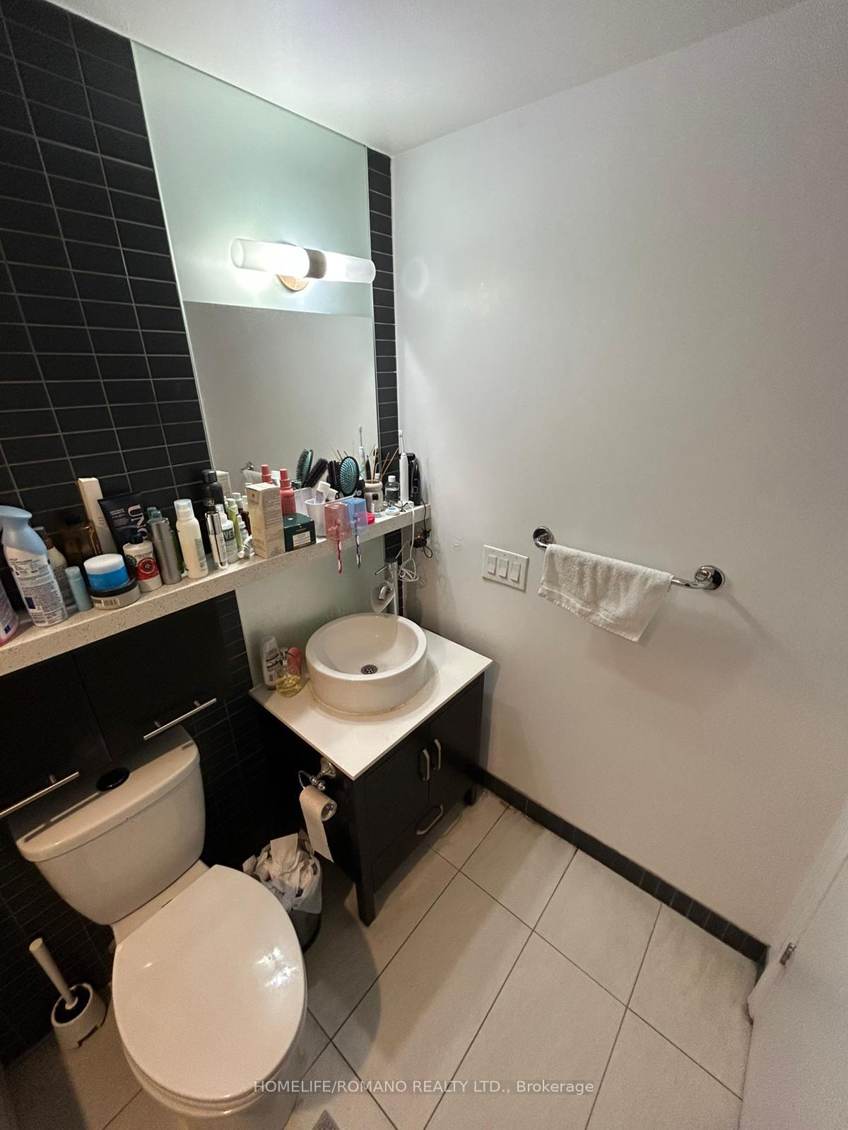 Photo 9 of Unit 3001, 25 Carlton Street, Toronto, Church-Yonge Corridor — HOMEH