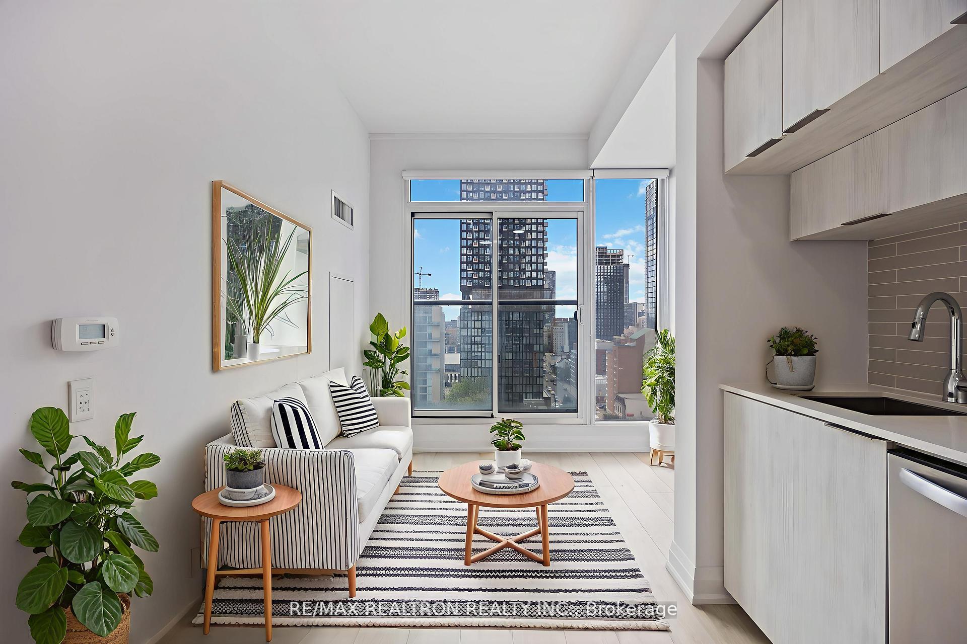 Photo 5 of Unit 1207, 181 Dundas Street E, Toronto, Church-Yonge Corridor — HOMEH