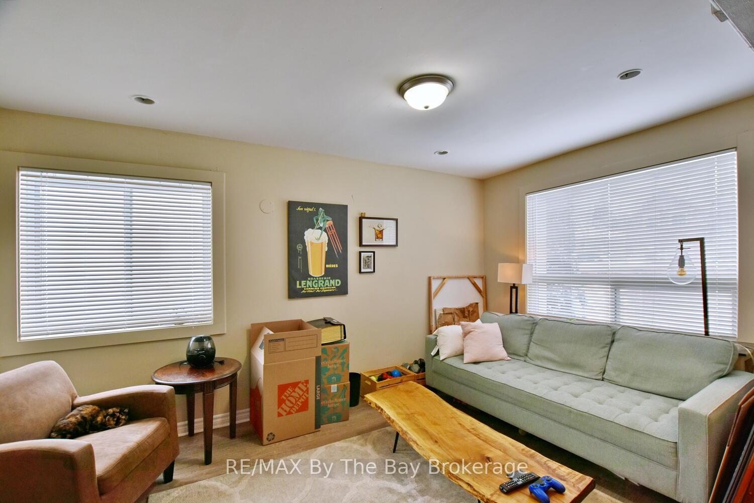 Photo 4 of 113 Spruce Street, Collingwood — HOMEH