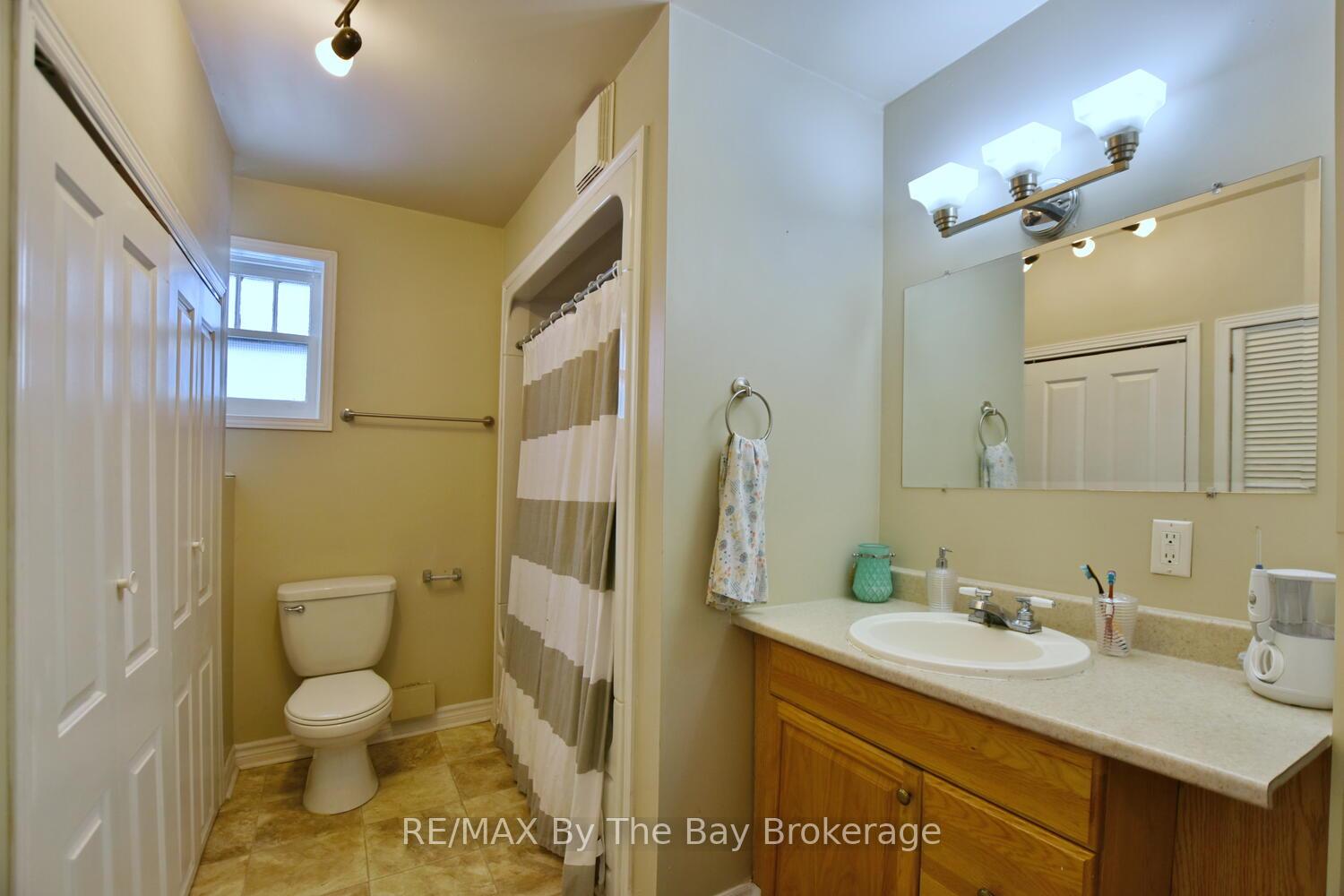 Photo 6 of 113 Spruce Street, Collingwood — HOMEH