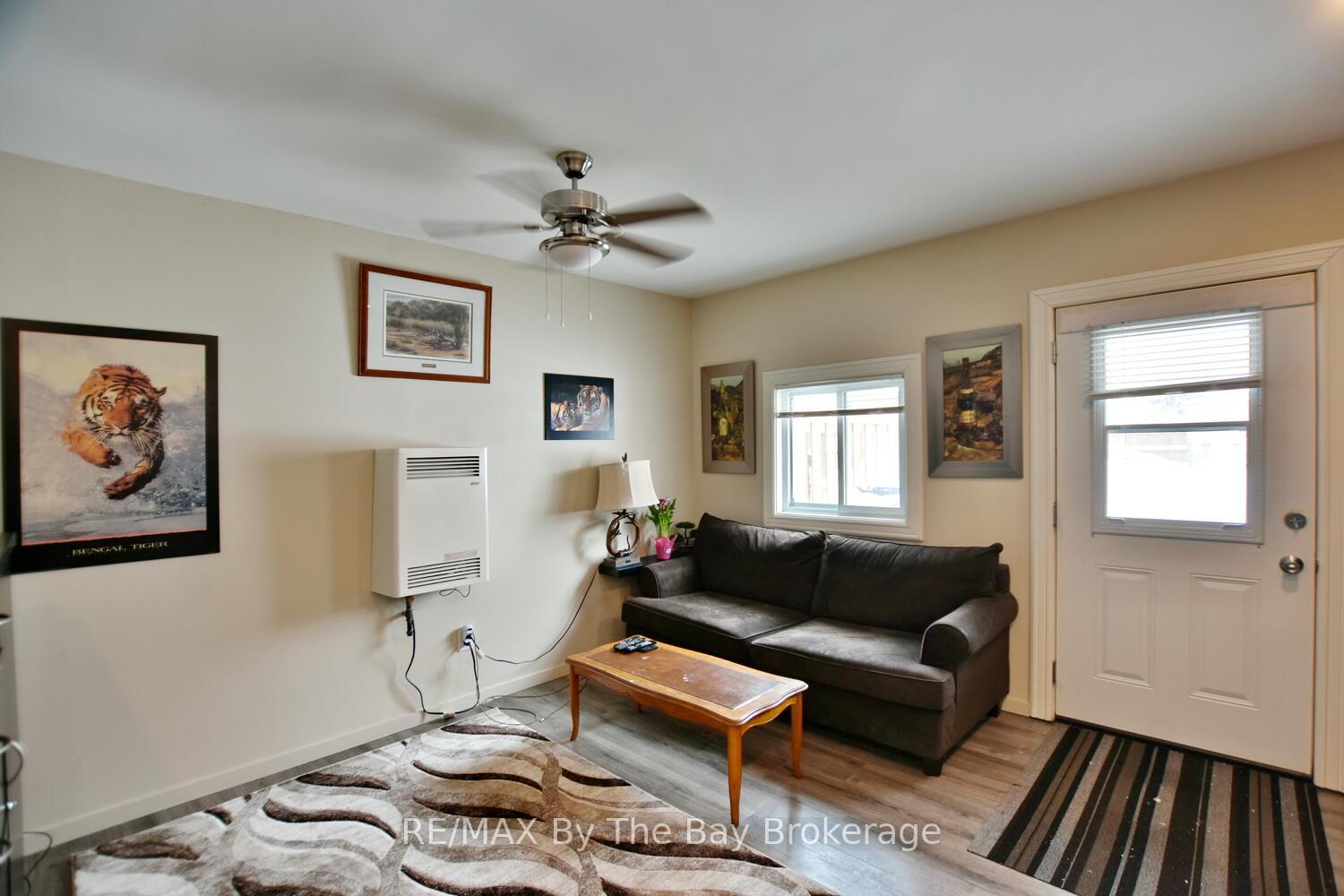 Photo 10 of 113 Spruce Street, Collingwood — HOMEH