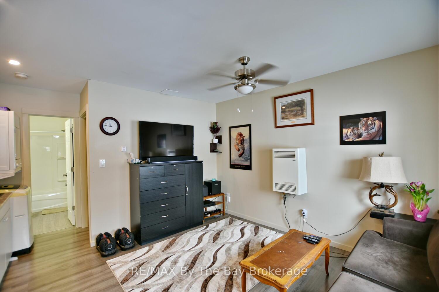 Photo 11 of 113 Spruce Street, Collingwood — HOMEH