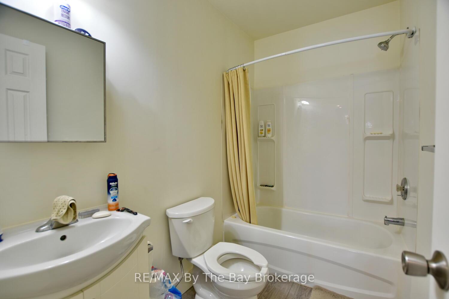 Photo 15 of 113 Spruce Street, Collingwood — HOMEH