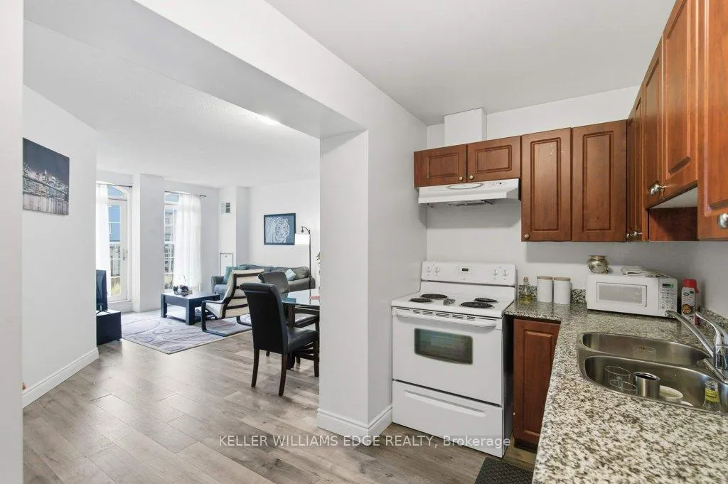 Photo 10 of Unit 209, 135 James Street S, Hamilton, Corktown — HOMEH
