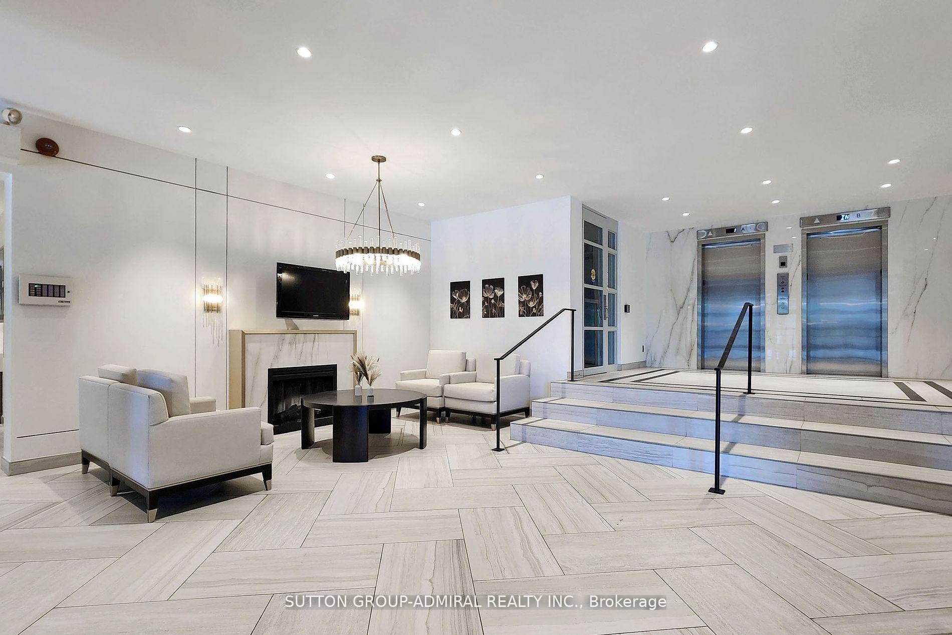 Photo 4 of Unit 1004, 2500 Bathurst Street, Toronto, Forest Hill North — HOMEH
