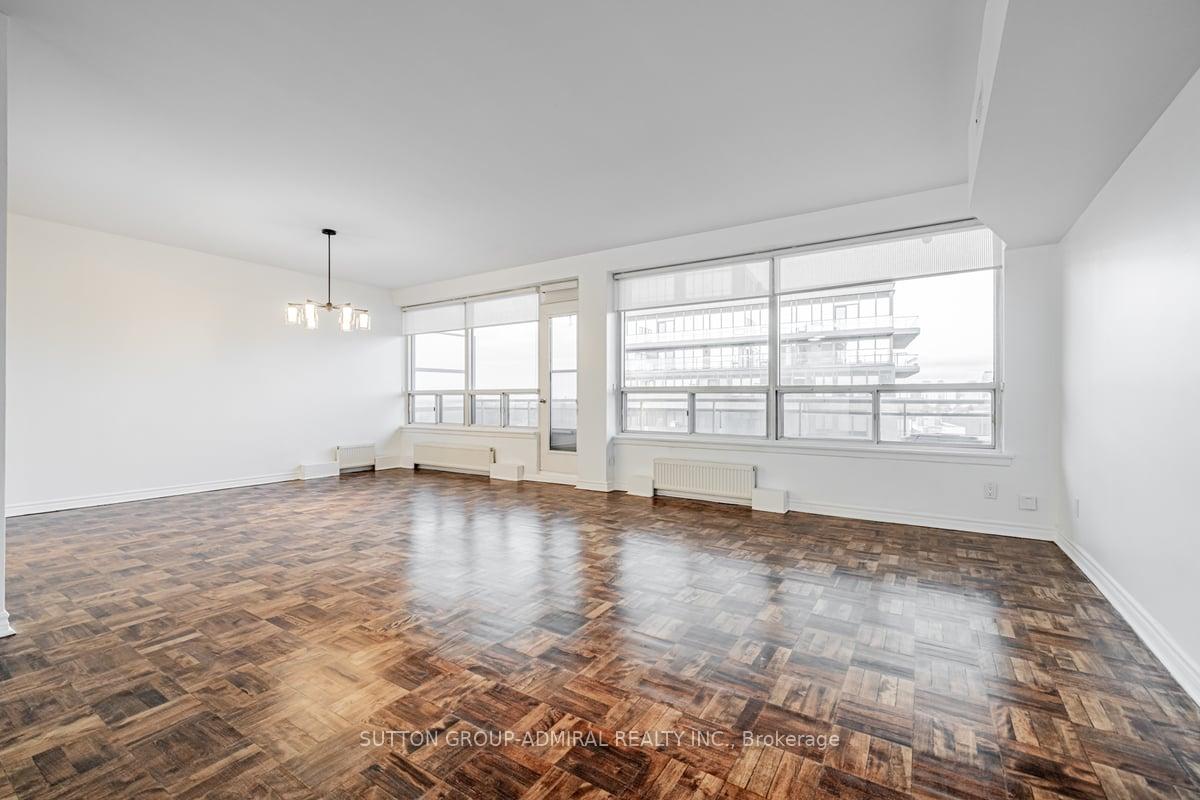 Photo 2 of Unit 1004, 2500 Bathurst Street, Toronto, Forest Hill North — HOMEH