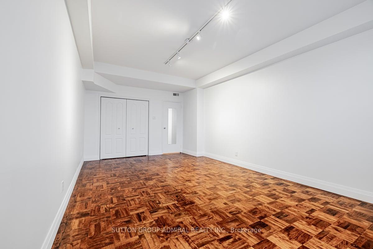 Photo 16 of Unit 1004, 2500 Bathurst Street, Toronto, Forest Hill North — HOMEH