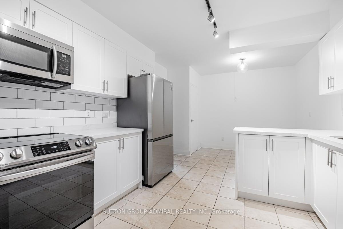 Photo 32 of Unit 1004, 2500 Bathurst Street, Toronto, Forest Hill North — HOMEH