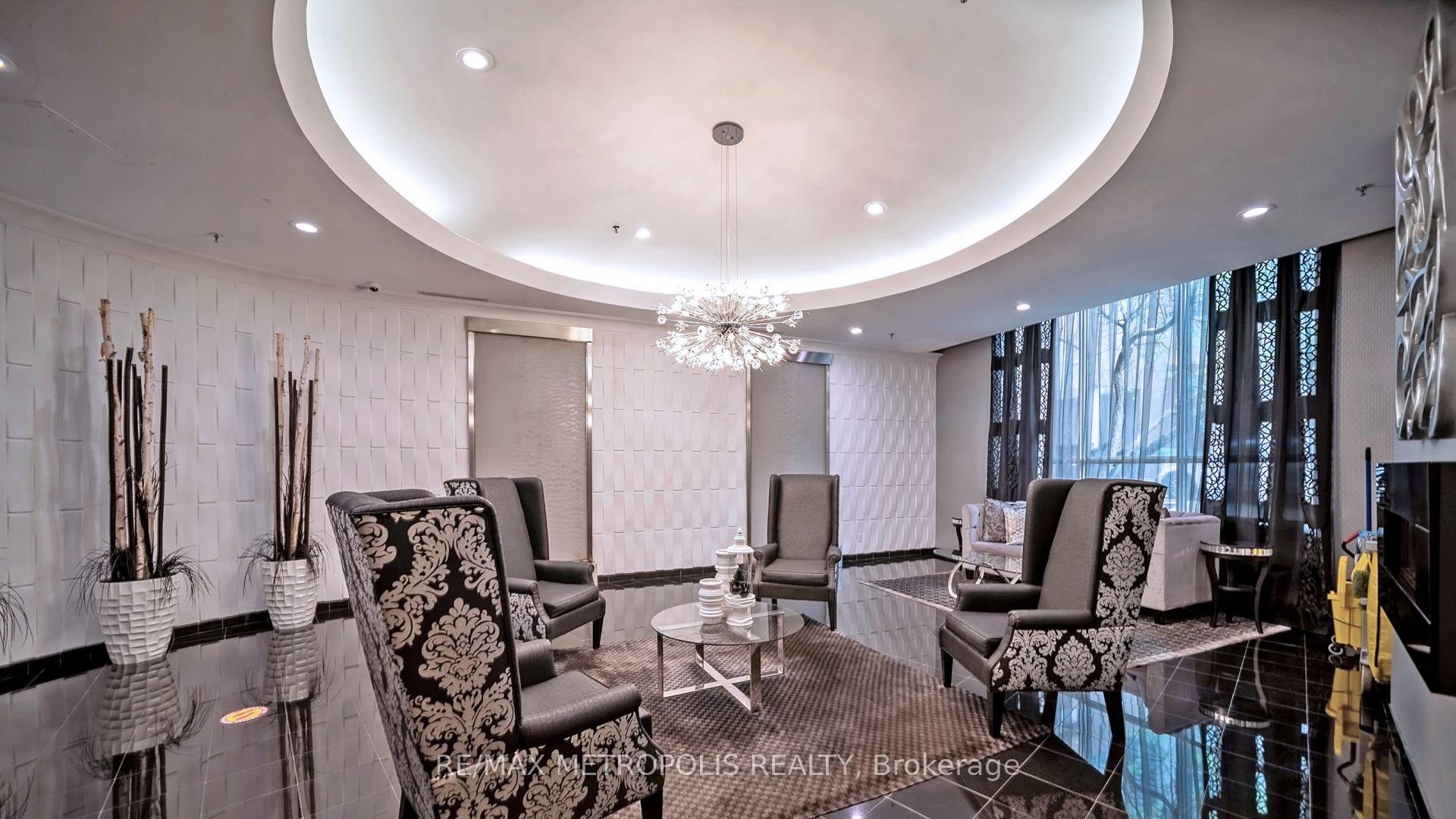 Photo 4 of Unit 407, 7 Carlton Street, Toronto, Church-Yonge Corridor — HOMEH