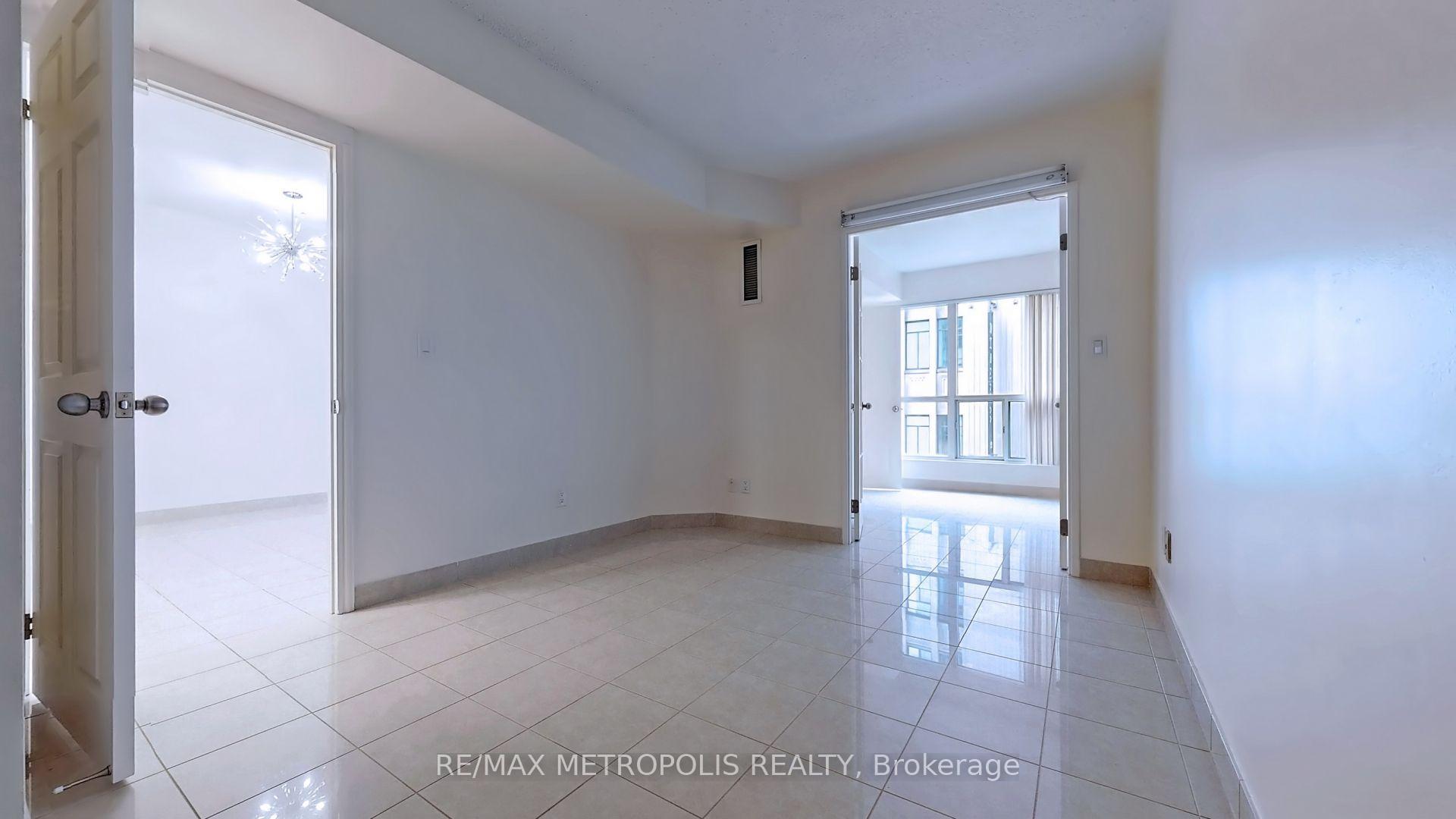 Photo 14 of Unit 407, 7 Carlton Street, Toronto, Church-Yonge Corridor — HOMEH