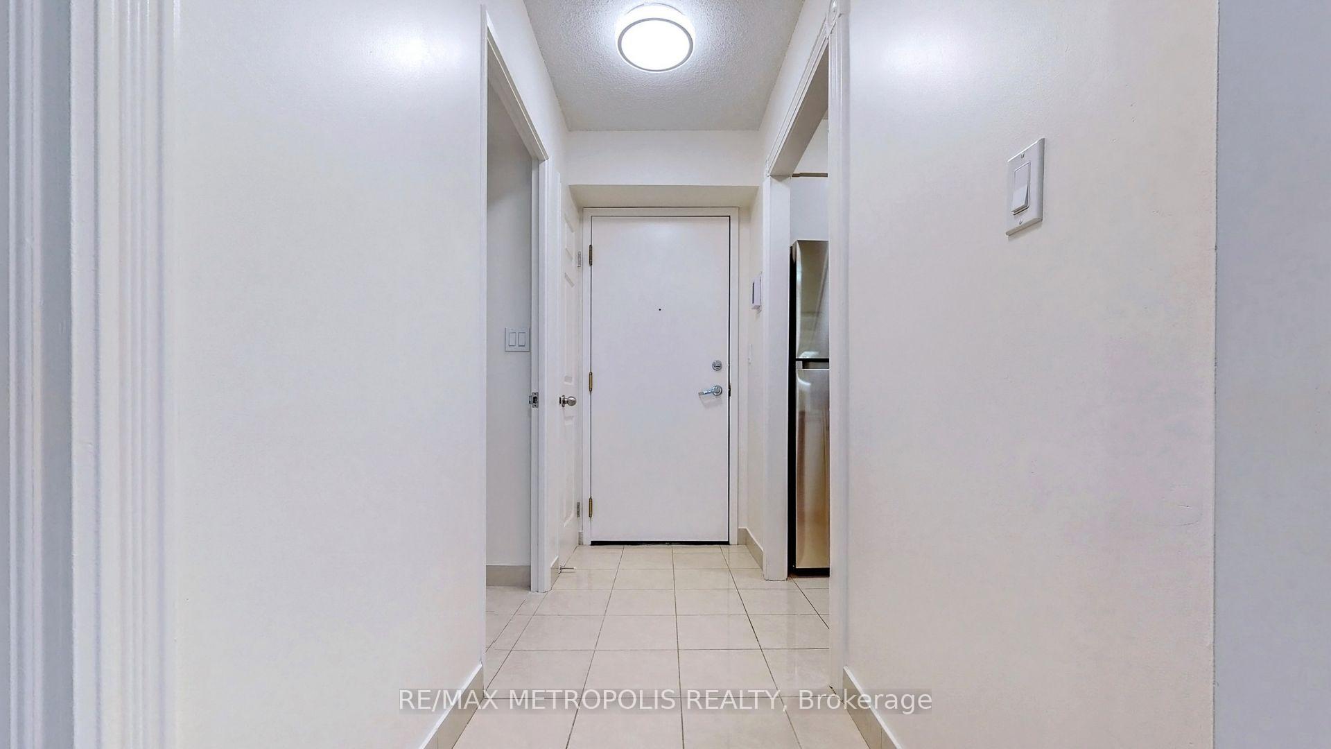 Photo 17 of Unit 407, 7 Carlton Street, Toronto, Church-Yonge Corridor — HOMEH