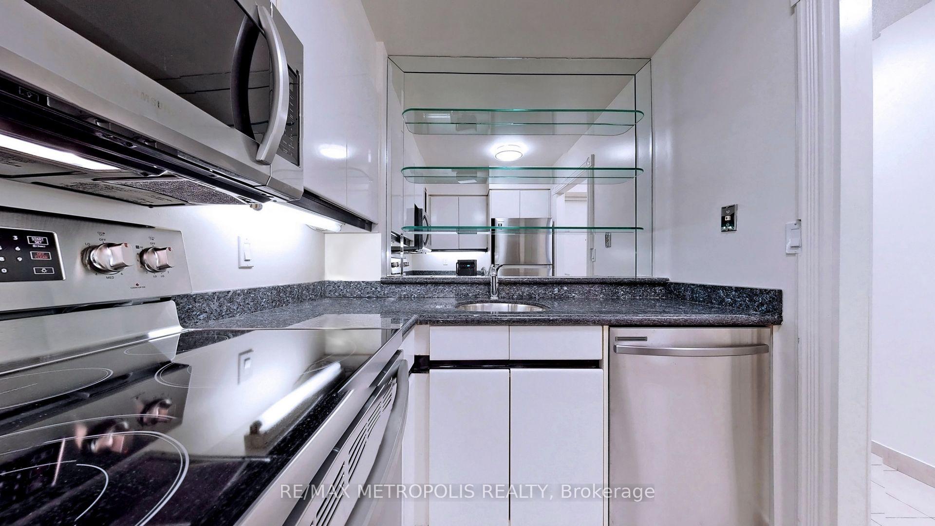 Photo 19 of Unit 407, 7 Carlton Street, Toronto, Church-Yonge Corridor — HOMEH