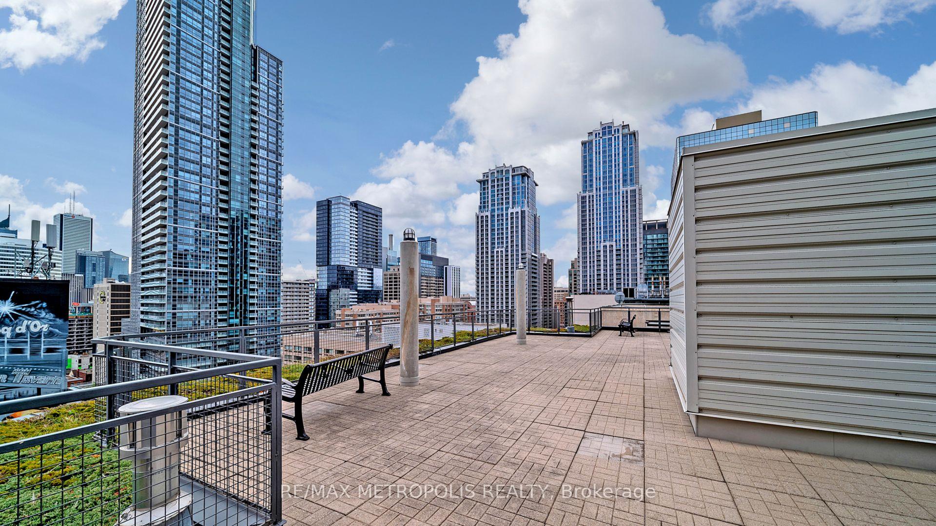 Photo 31 of Unit 407, 7 Carlton Street, Toronto, Church-Yonge Corridor — HOMEH