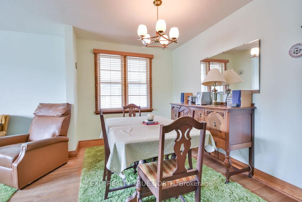 Photo 8 of 124 Queen Street, Barrie, Codrington — HOMEH