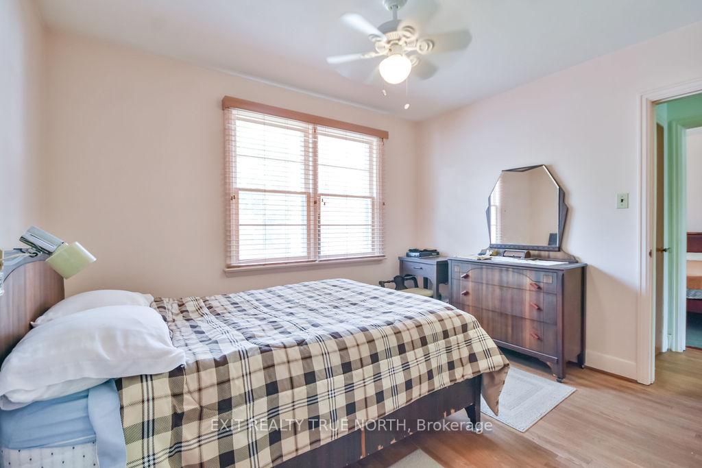 Photo 16 of 124 Queen Street, Barrie, Codrington — HOMEH
