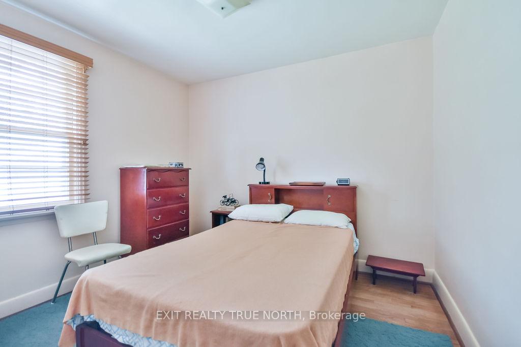 Photo 15 of 124 Queen Street, Barrie, Codrington — HOMEH