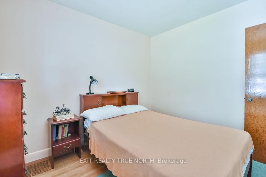 Photo 18 of 124 Queen Street, Barrie, Codrington — HOMEH