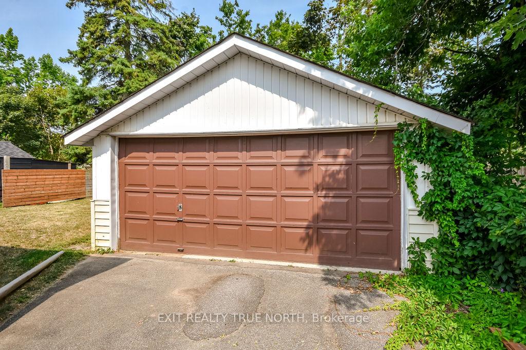 Photo 24 of 124 Queen Street, Barrie, Codrington — HOMEH