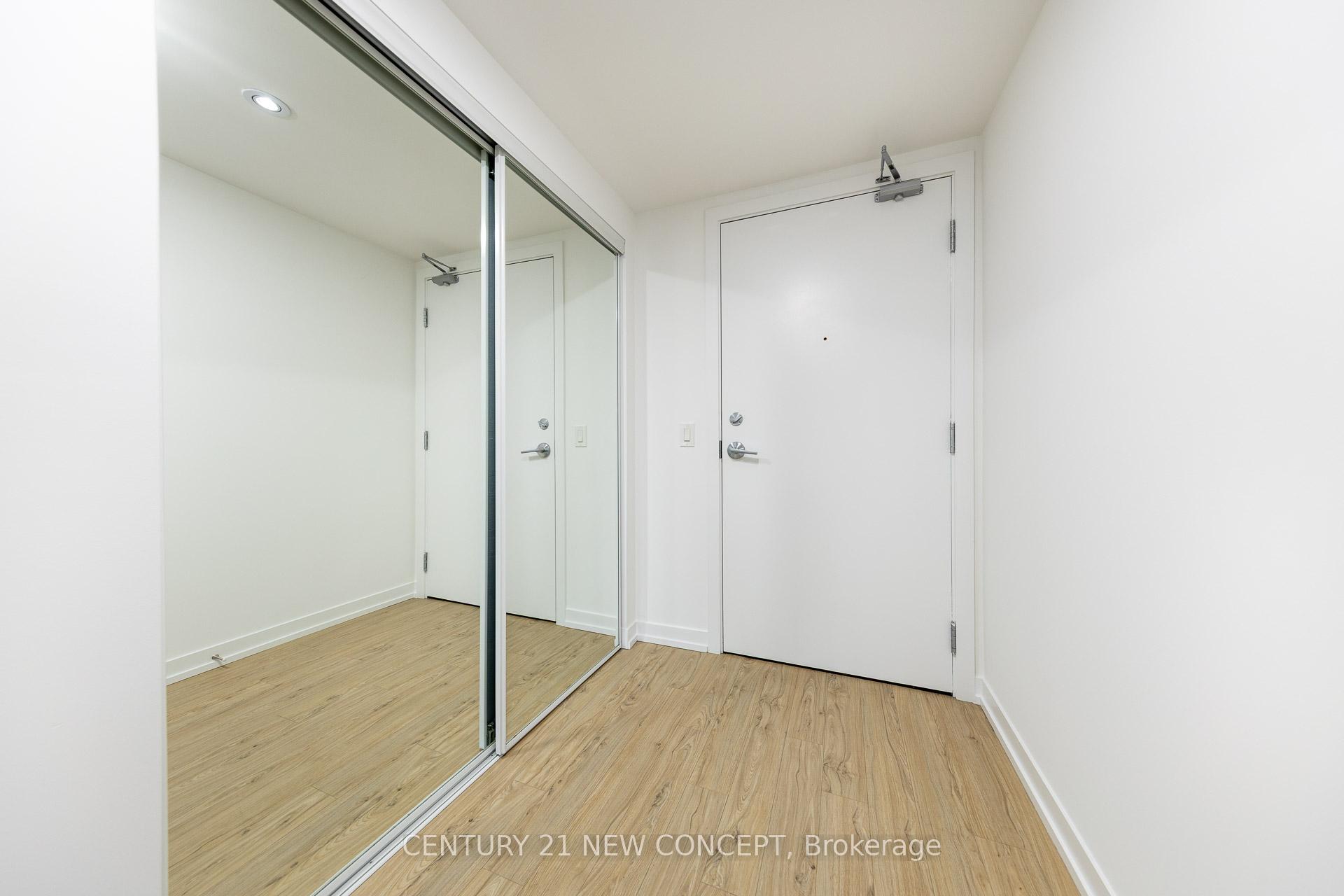 Photo 2 of Unit 1601, 85 Wood Street, Toronto, Church-Yonge Corridor — HOMEH