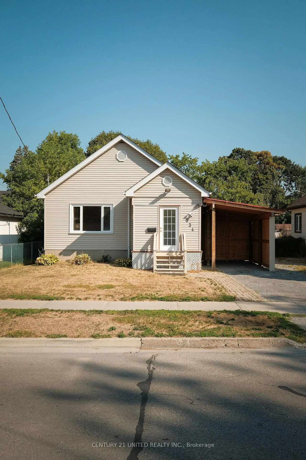 Photo 2 of 334 Mckellar Street, Peterborough, Otonabee Ward 1 — HOMEH