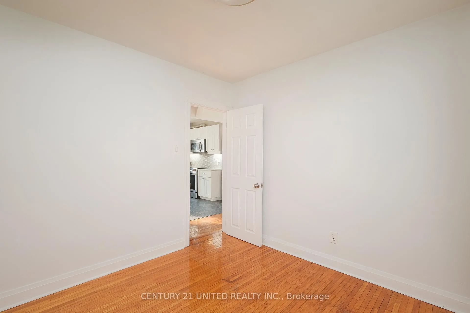 Photo 14 of 334 Mckellar Street, Peterborough, Otonabee Ward 1 — HOMEH