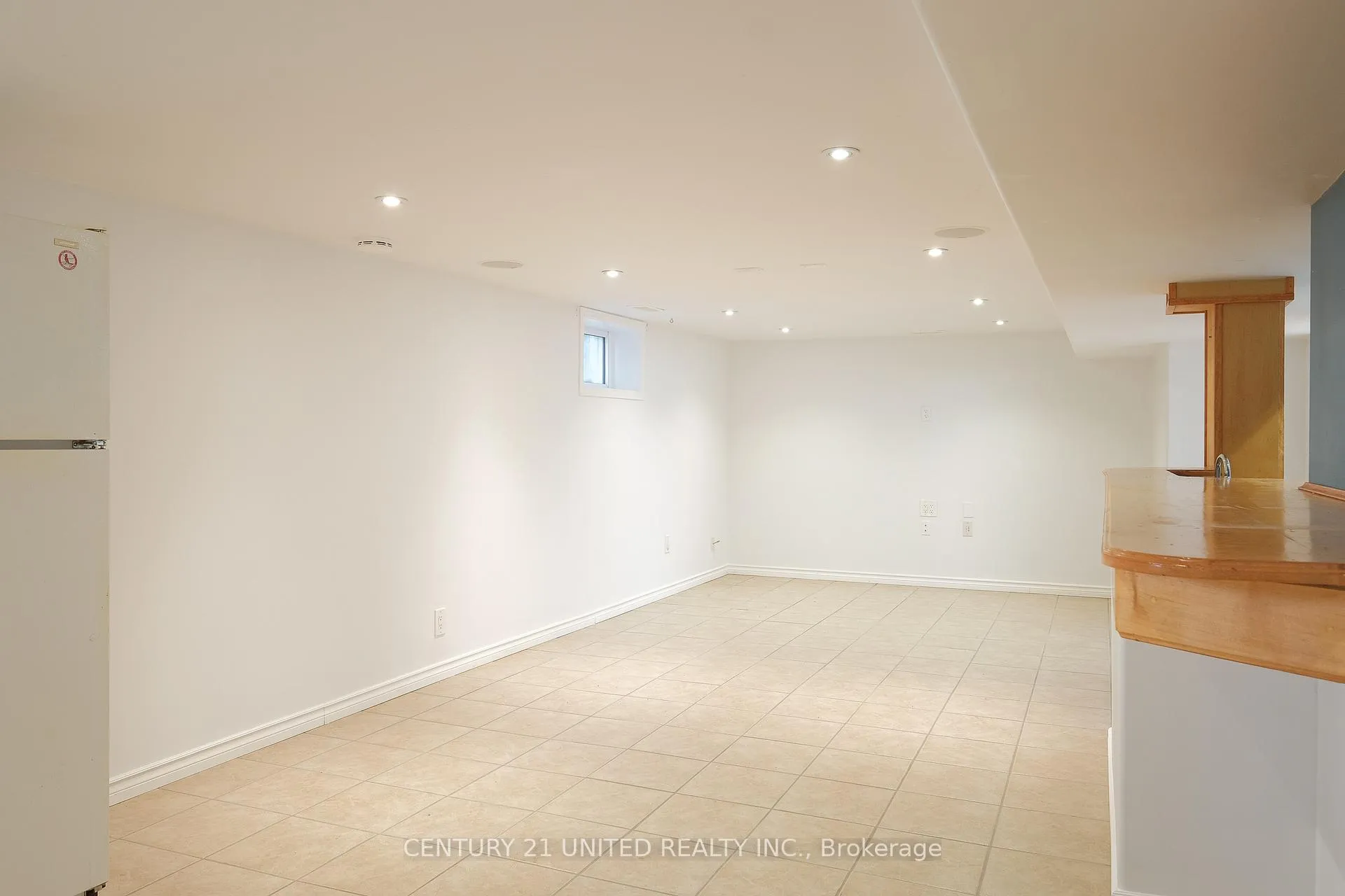 Photo 20 of 334 Mckellar Street, Peterborough, Otonabee Ward 1 — HOMEH