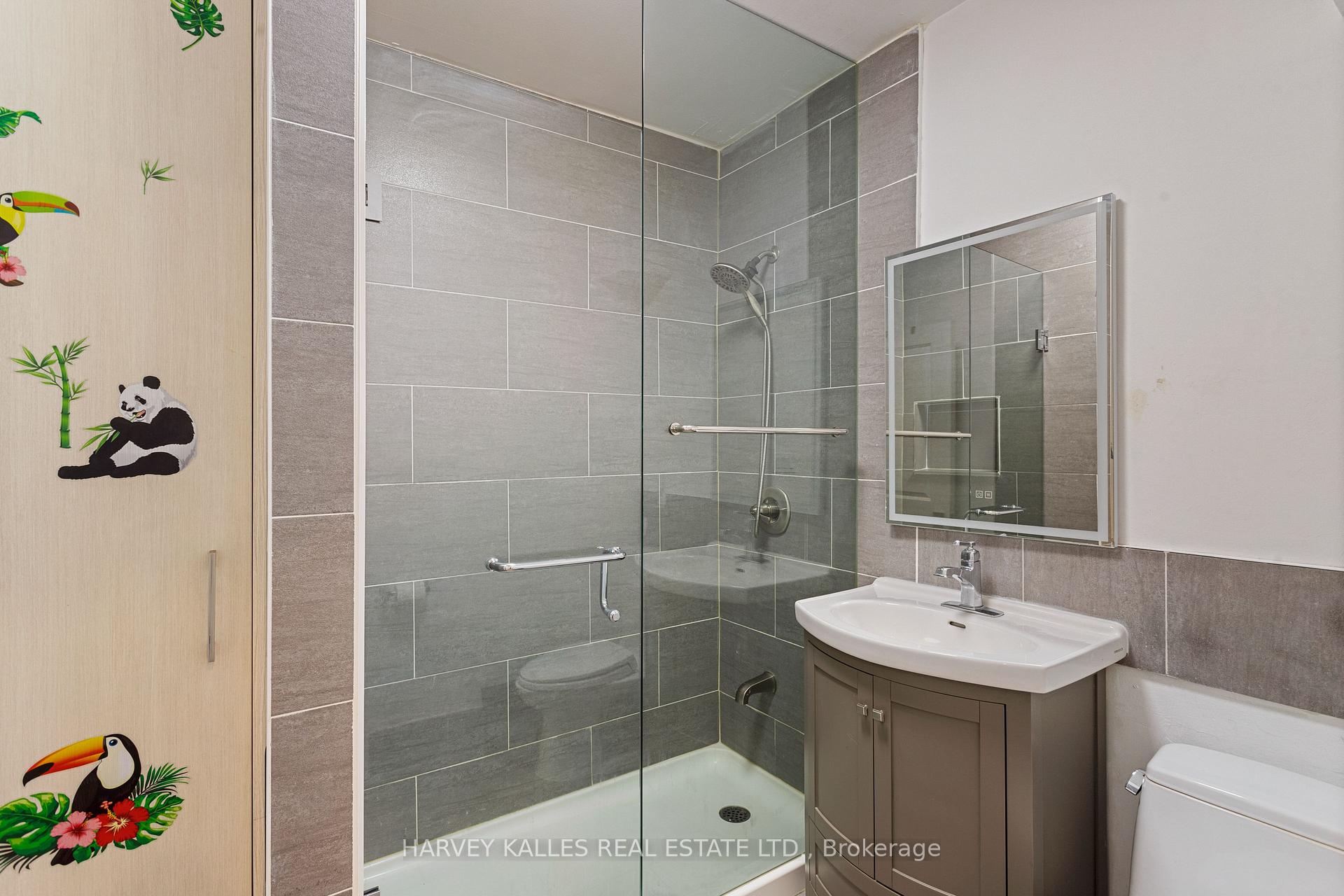 Front of Unit 301, 113 Bond Street