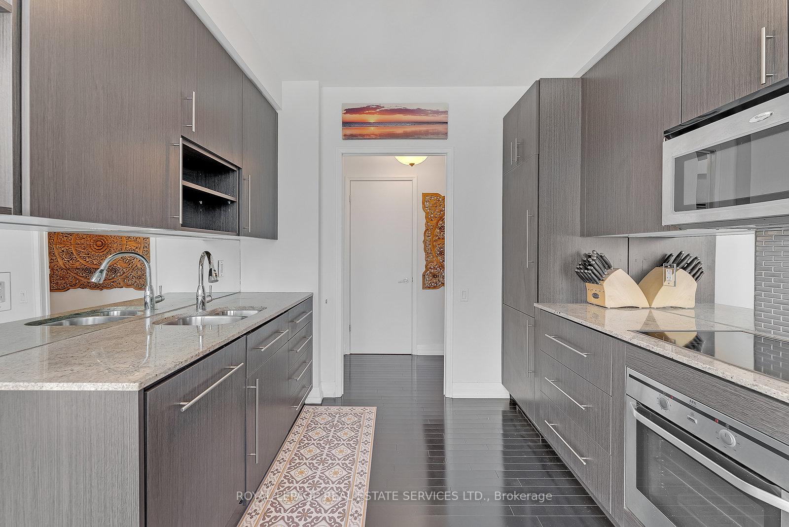 Photo 8 of Unit 4101, 21 Carlton Street, Toronto, Church-Yonge Corridor — HOMEH