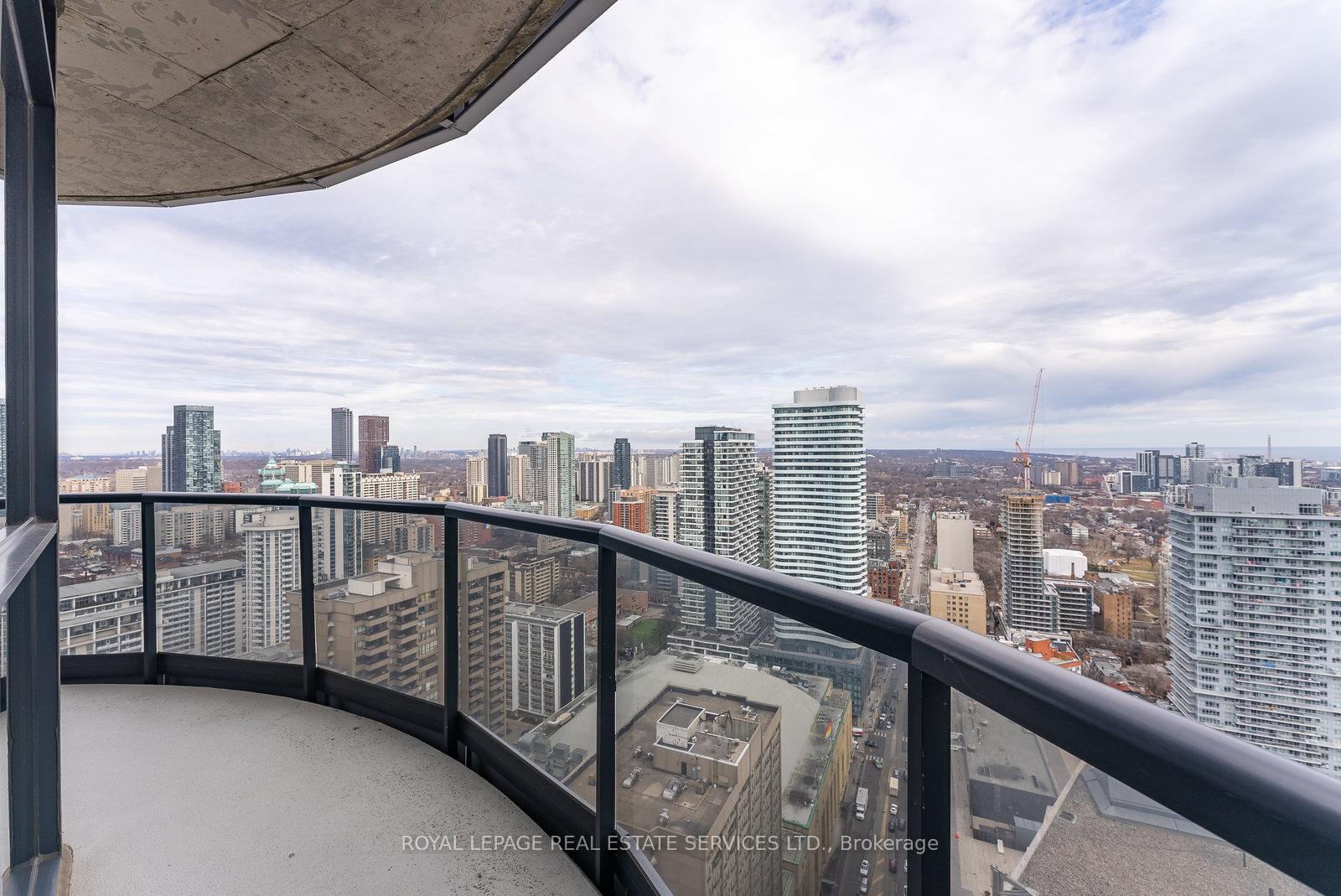 Photo 15 of Unit 4101, 21 Carlton Street, Toronto, Church-Yonge Corridor — HOMEH