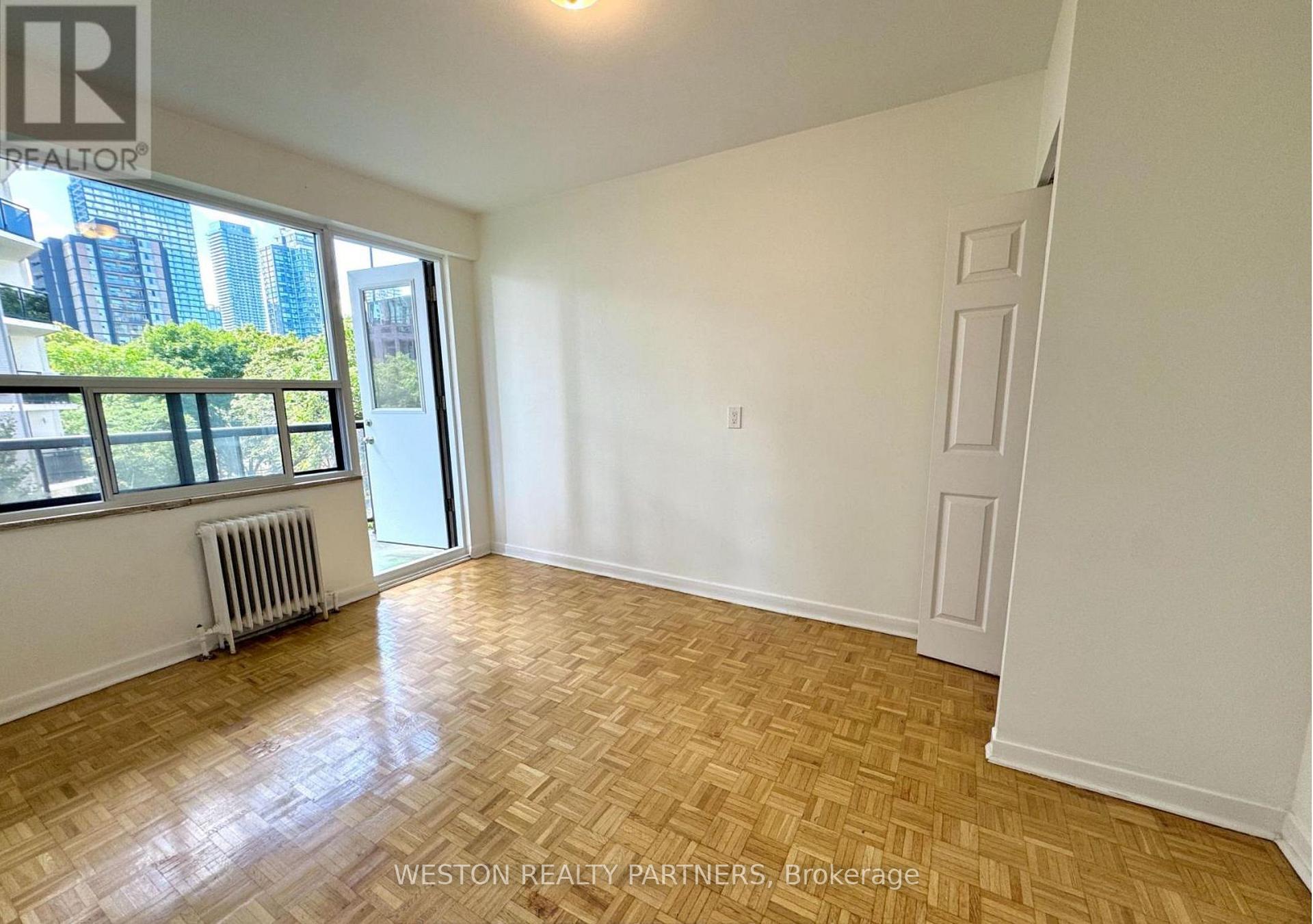 Photo 8 of Unit 206, 88 Wellesley Street E, Toronto, Church-Yonge Corridor — HOMEH