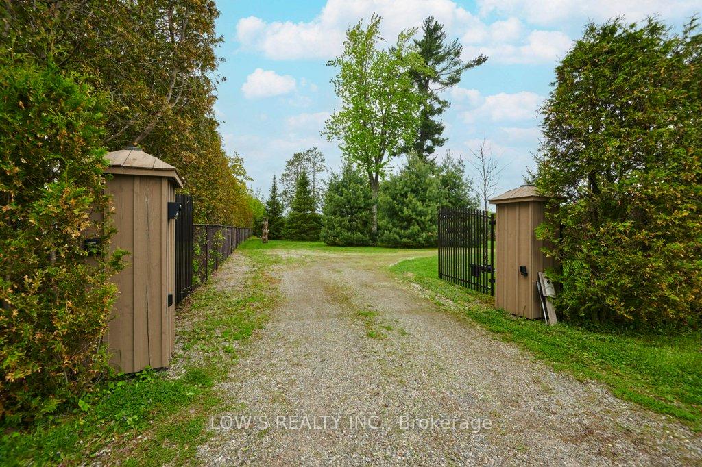 Photo 3 of 1 Peter Street, Champlain, L'Orignal — HOMEH