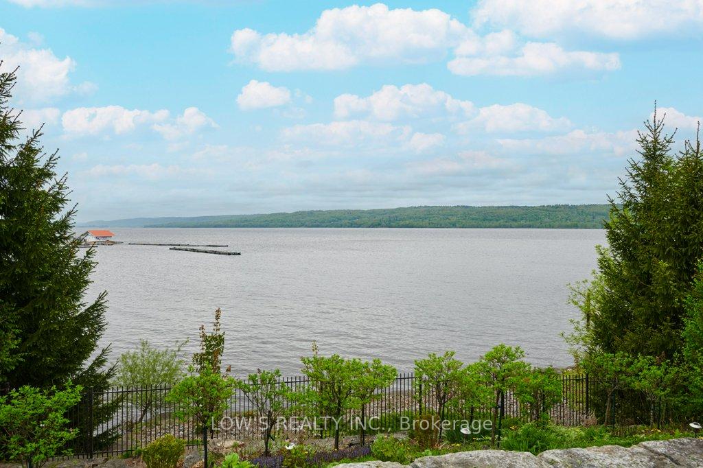 Photo 26 of 1 Peter Street, Champlain, L'Orignal — HOMEH