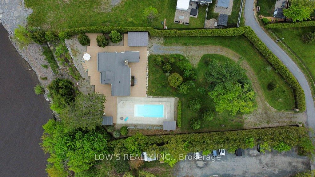 Photo 41 of 1 Peter Street, Champlain, L'Orignal — HOMEH