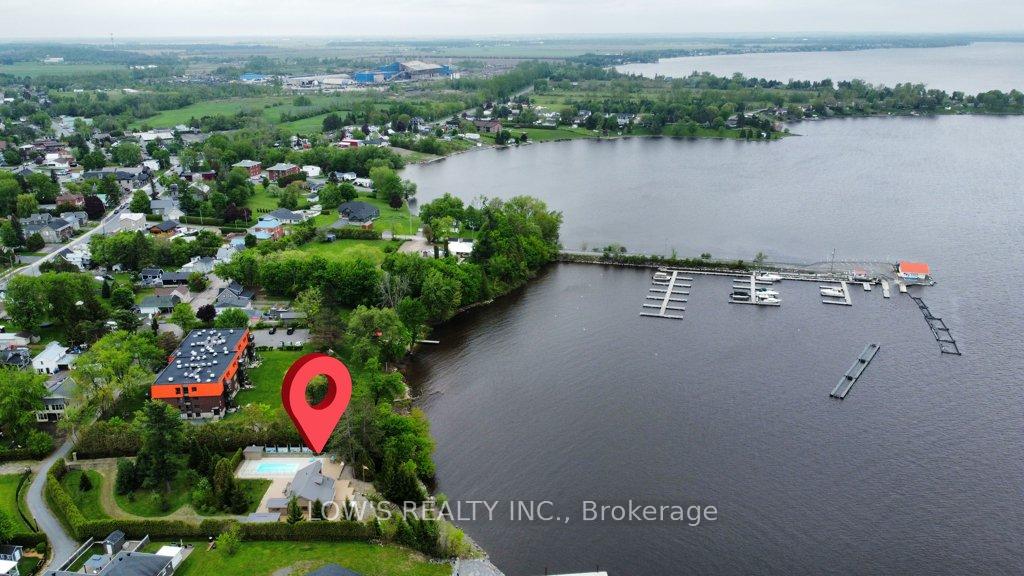 Photo 44 of 1 Peter Street, Champlain, L'Orignal — HOMEH