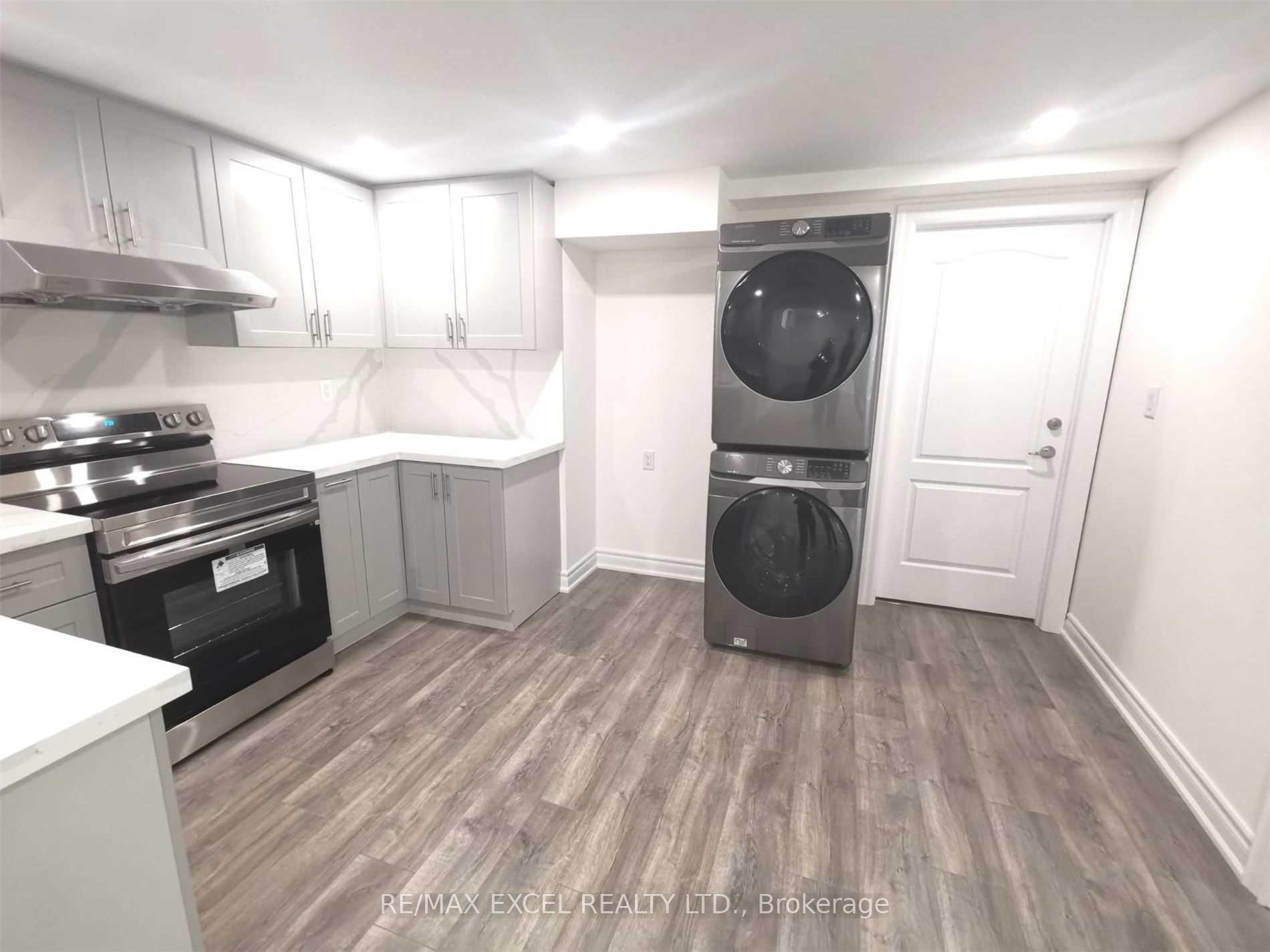 Photo 6 of Unit Bsmt, 36 Kaleia Avenue, Aurora, Bayview Southeast — HOMEH