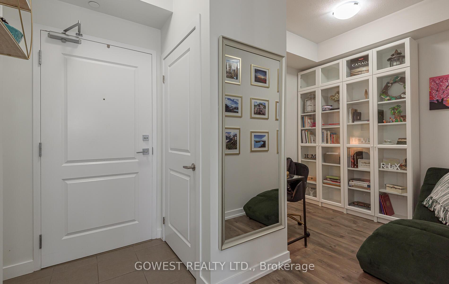 Photo 6 of Unit 301, 125 Shoreview Place, Hamilton, Lakeshore — HOMEH