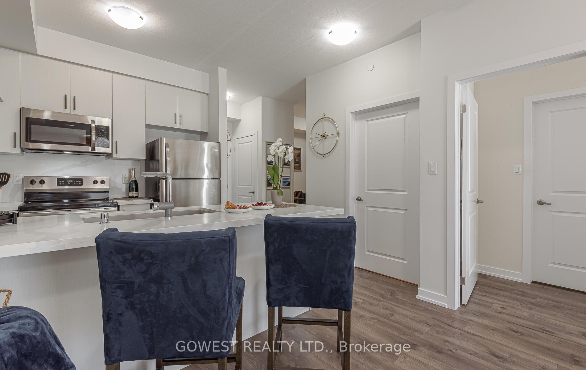 Photo 13 of Unit 301, 125 Shoreview Place, Hamilton, Lakeshore — HOMEH