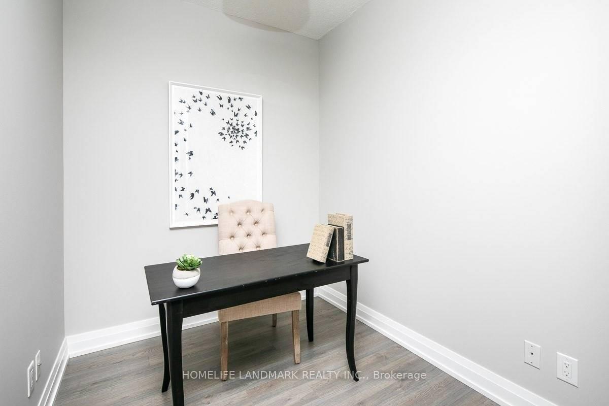 Photo 5 of Unit 735, 7165 Yonge Street, Markham, Thornhill — HOMEH