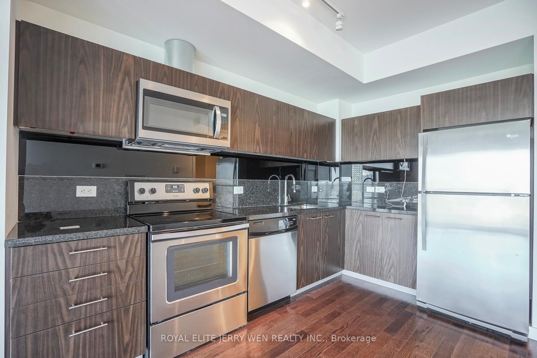 Photo 3 of Unit 2001, 70 Distillery Lane, Toronto, Waterfront Communities — HOMEH