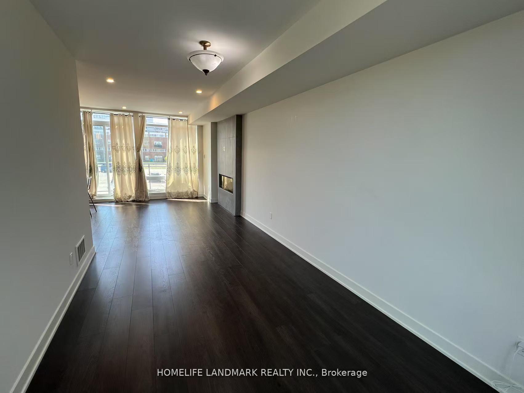 Photo 1 of 29 Sonic Way, Toronto, Flemingdon Park — HOMEH
