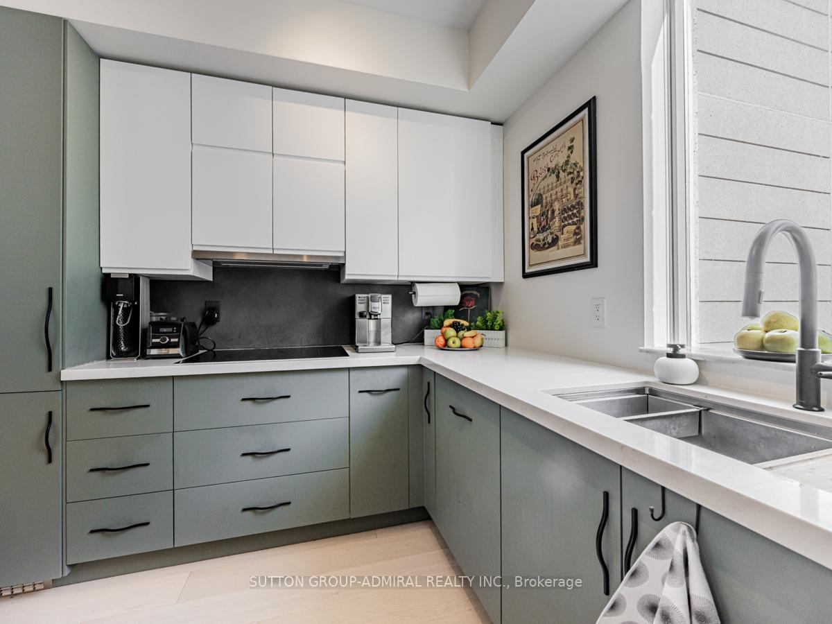 Photo 5 of Unit 601, 115 Richmond Street E, Toronto, Church-Yonge Corridor — HOMEH