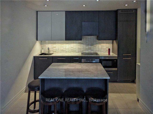 Photo 4 of Unit 1706, 8 The Esplanade, Toronto, Waterfront Communities — HOMEH