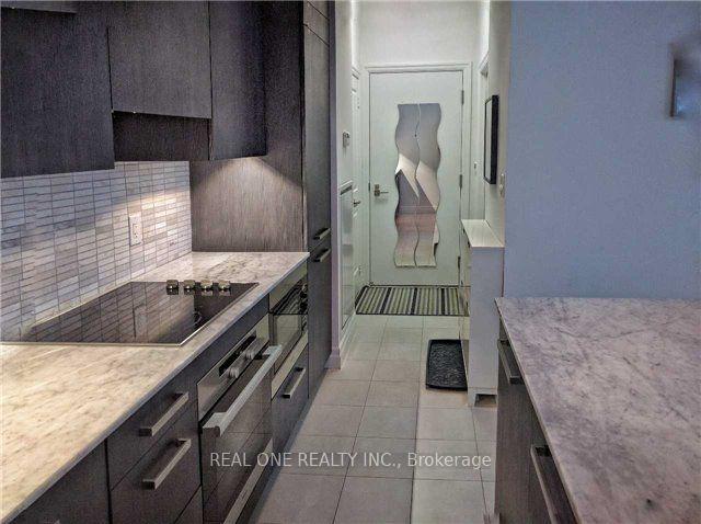 Photo 5 of Unit 1706, 8 The Esplanade, Toronto, Waterfront Communities — HOMEH