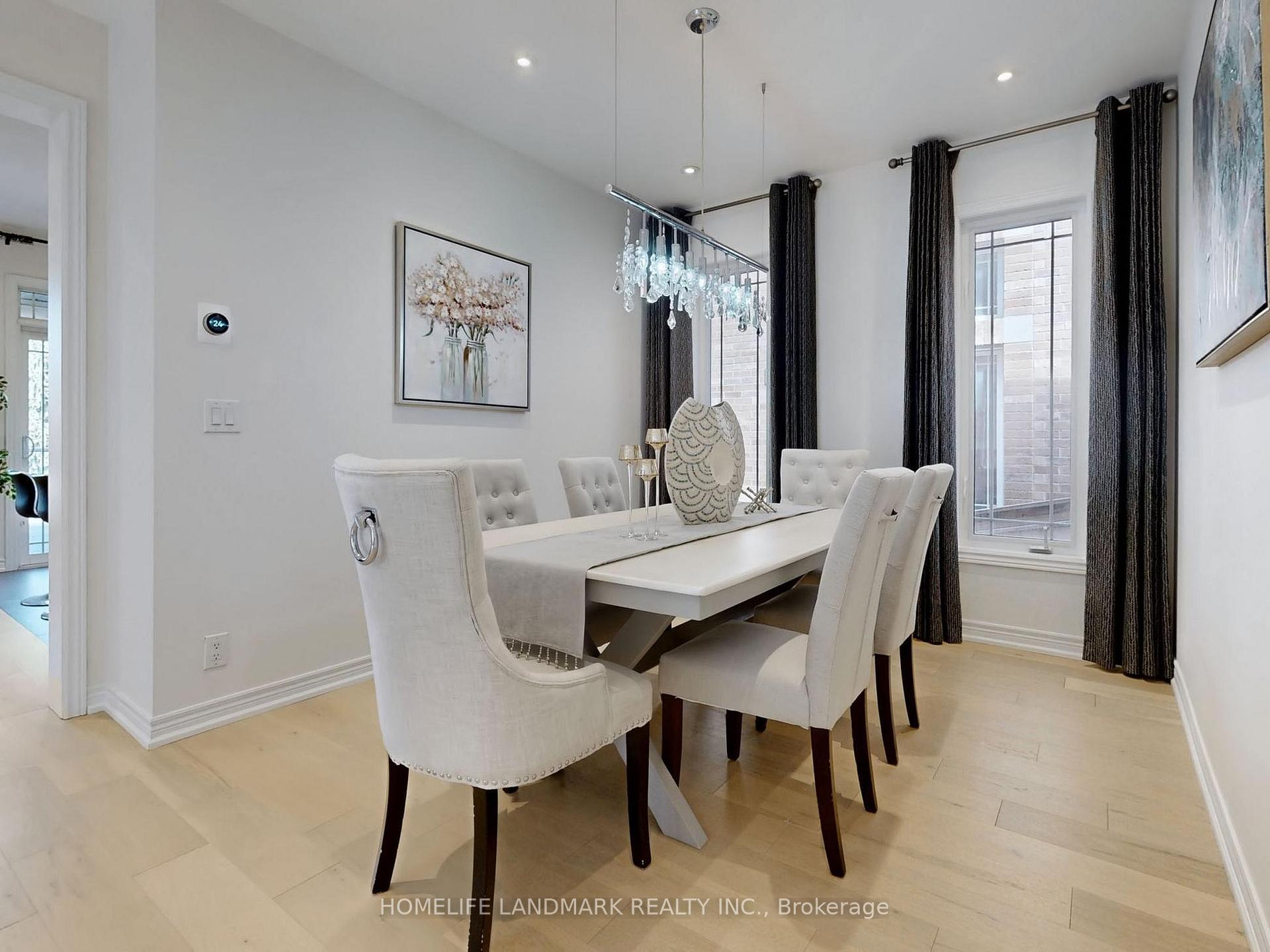 Photo 6 of 40 Spring Farm Road, Aurora, Bayview Northeast — HOMEH