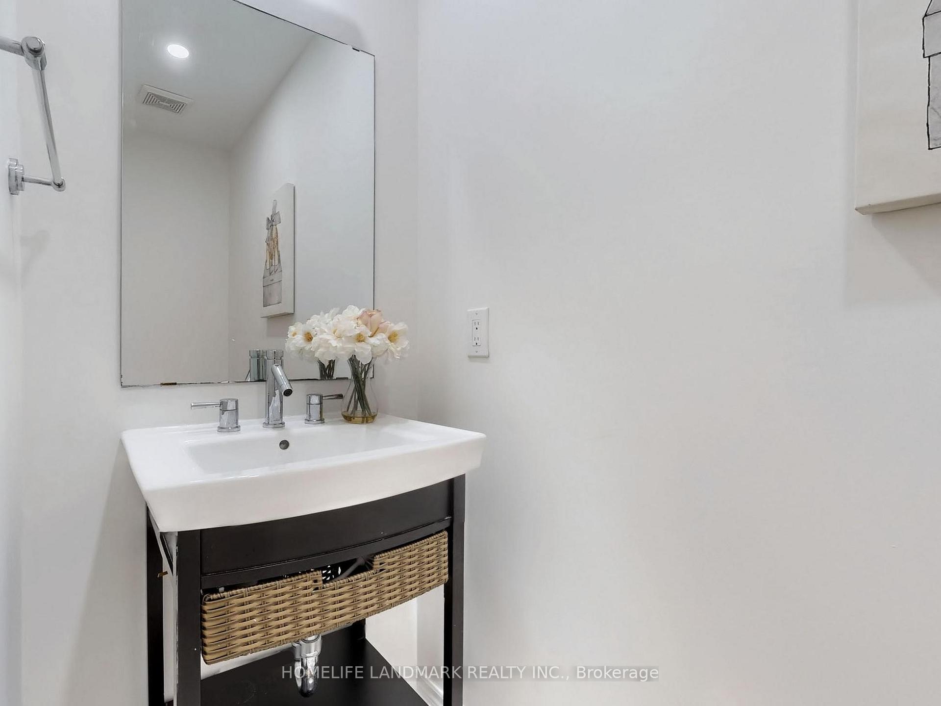 Photo 16 of 40 Spring Farm Road, Aurora, Bayview Northeast — HOMEH